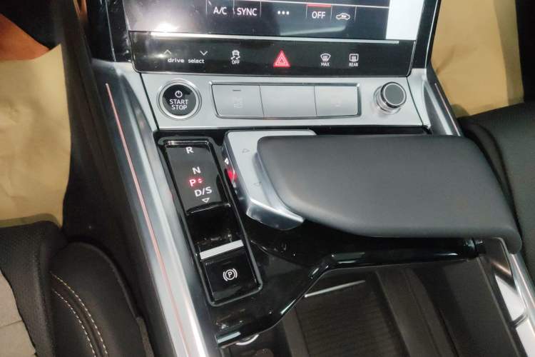 Used Audi e-tron 2021 50 quattro Luxury Edition