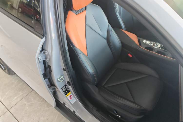 Used CHANGAN UNI-V 2022 1.5T Prestige Version
