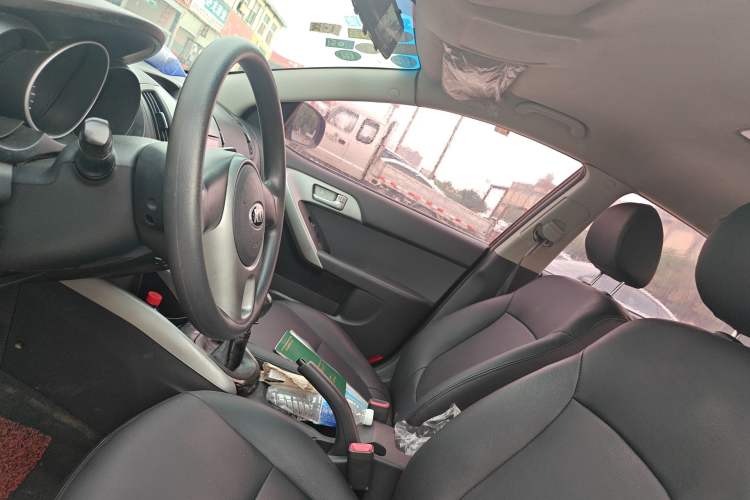 Used Kia Forte 2014 1.6L MT GL
