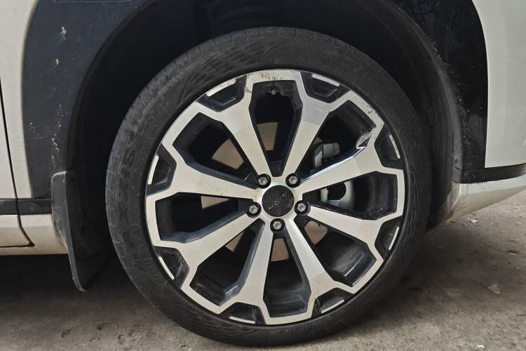 Used AION V 2024 Aion Tyrannosaurus 520 Smart Luxury Edition