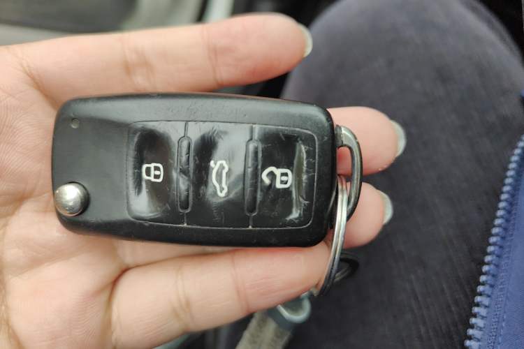 Used Volkswagen Lavida 2013 1.6L Automatic Comfort Edition
