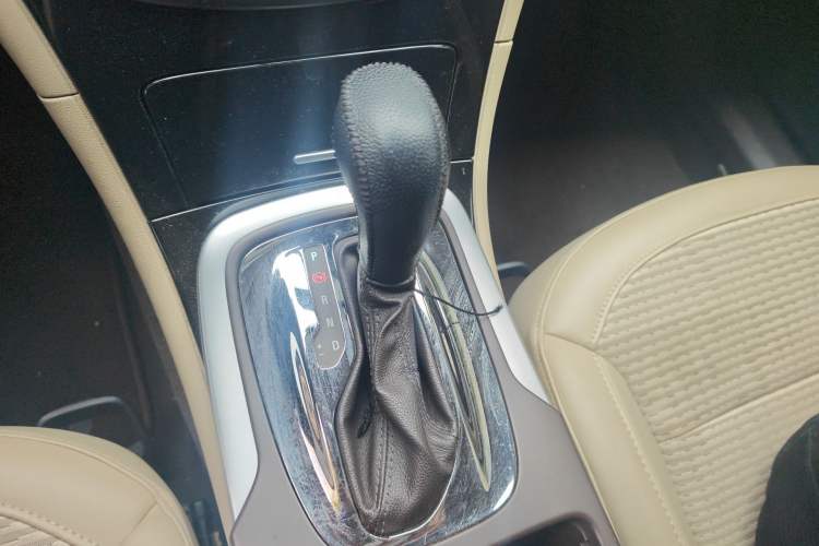 Used Buick Regal 2014 2.0L Leading Fashion Edition