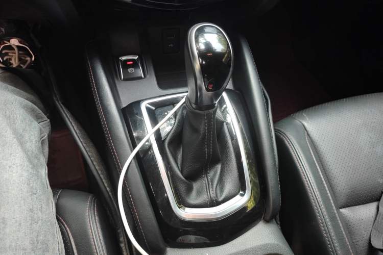 Used Nissan Qashqai 2021 2.0L CVT Luxury Edition Gear Lever