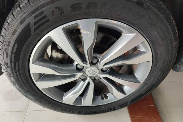 Used Geely Auto Emgrand X7 Sport 2016 1.8TD Automatic Smart Connectivity Version Left Front Wheel Hub