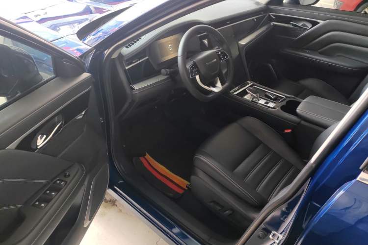 Used Venucia Star 2023 260T Starful Achievement Edition Pro