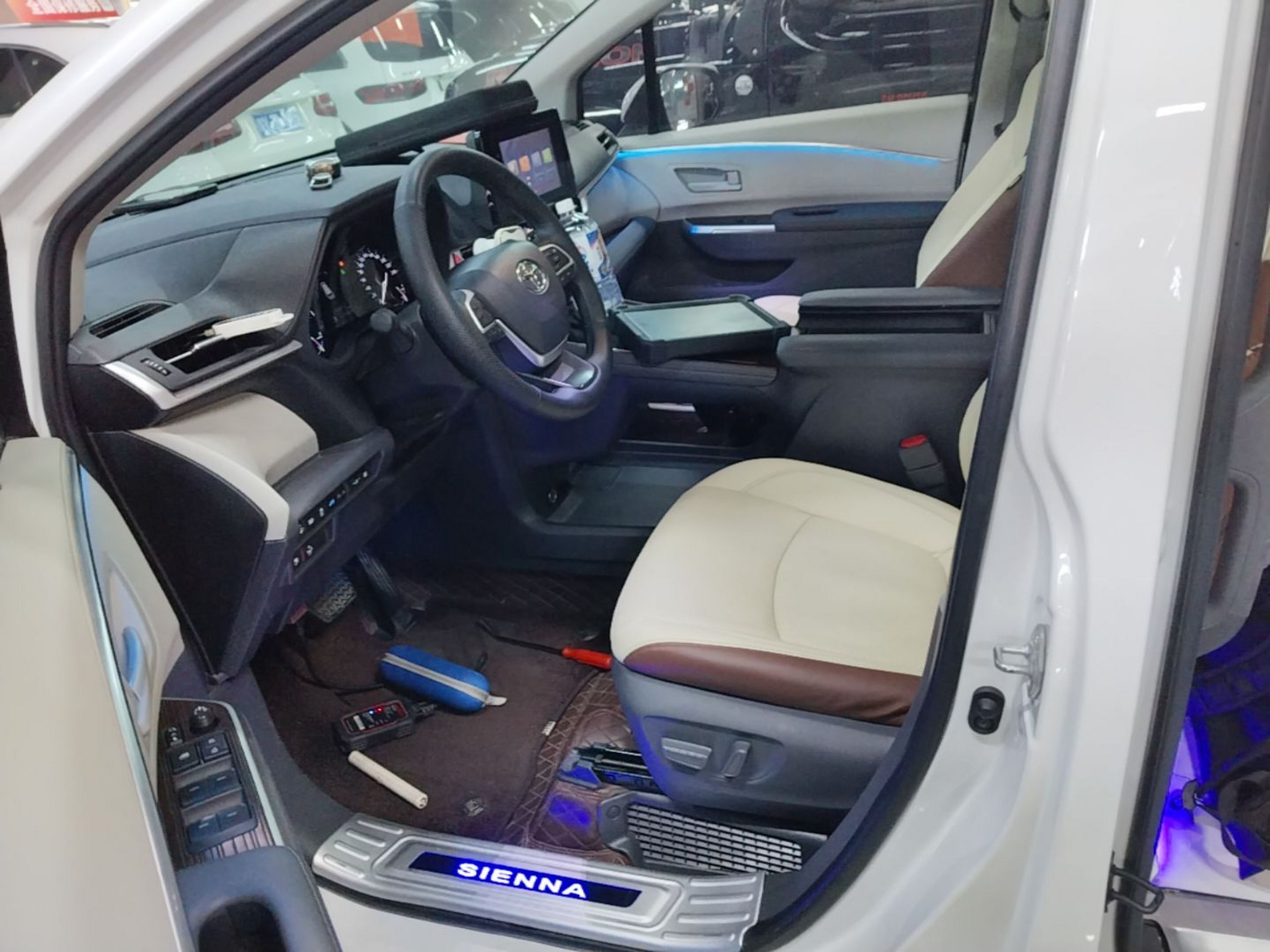 Interior delantero