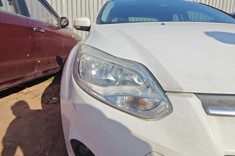 Used Ford Focus 2012 Sedan 1.6L Manual Comfort Model