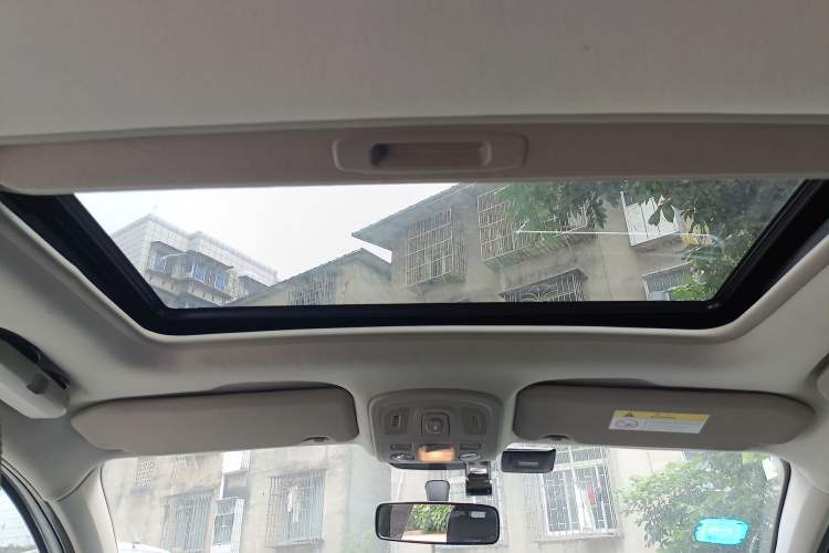 Used Citroen C4L 2013 1.8L Automatic Jingzhi Edition Headliner