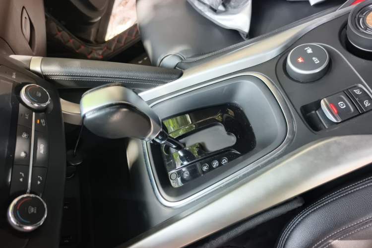 Used Renault Kadjar 2017 2.0L Two-Wheel Drive Luxury Edition
