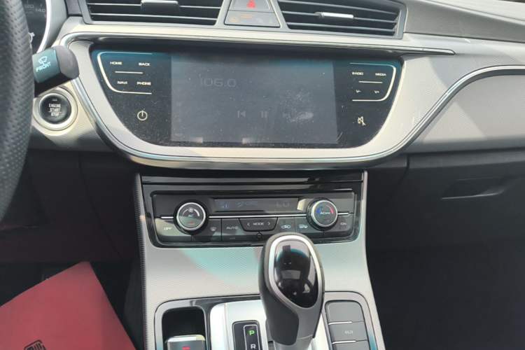 Used Geely Auto Emgrand GL 2018 1.4T DCT Elite Smart Connectivity Version
