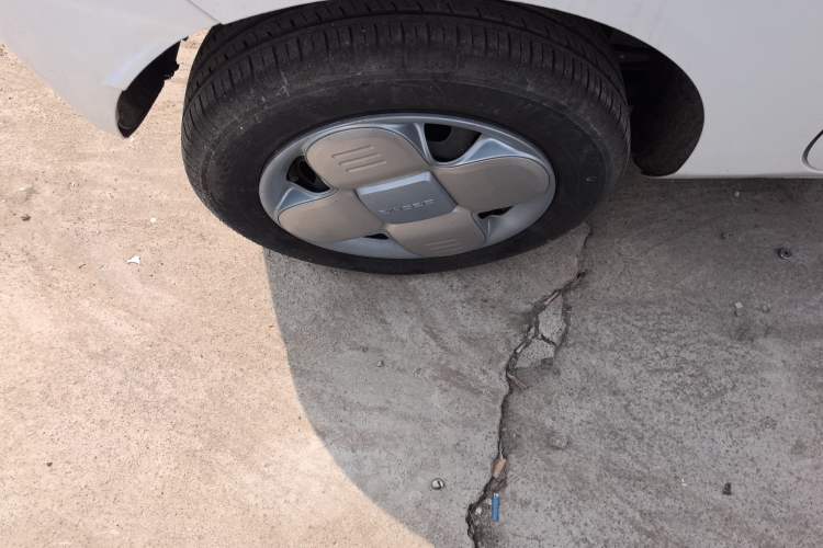 Used Geely Galaxy Panda 2023 Panda Mini 200km Endurance Bear
