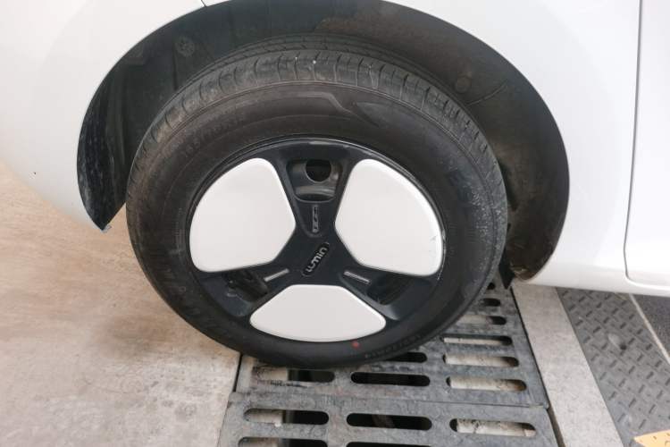 Used CHANGAN NEVO Lumin 2025 205km Refreshing Edition Exterior 5