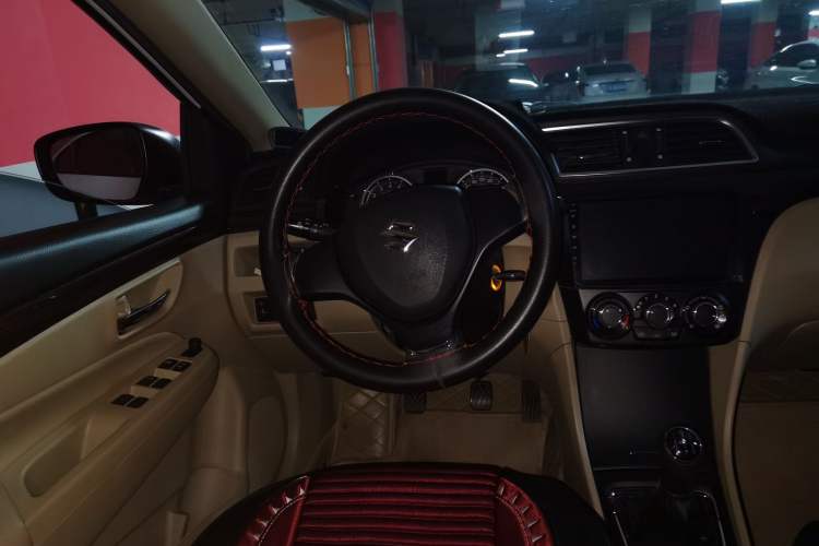 Used Suzuki Alivio 2015 1.6L Manual Comfort Model Steering Wheel