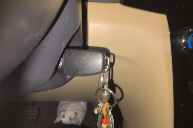 Used Chery E3 2013 1.5L Manual ZhiShang Model