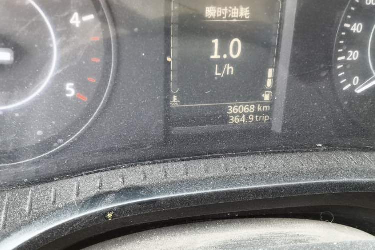 Used JMC Baodian 2023 2.5T Diesel Two-Wheel Drive Comfort Edition Flat-Base Cargo Bed Long Wheelbase JX4D25A6L