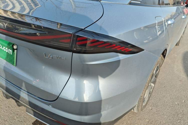 Used Geely Galaxy L6 2025 EM-i 140km Starship Edition
