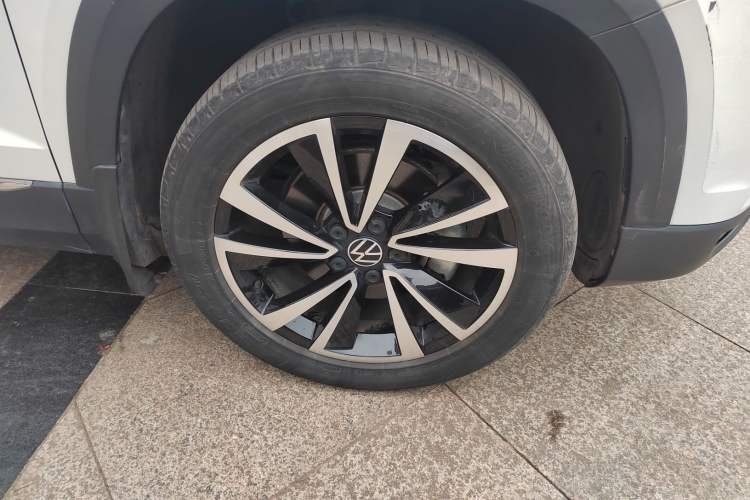 Used Volkswagen Tharu 2022 330TSI Four-Wheel Drive Luxury Edition