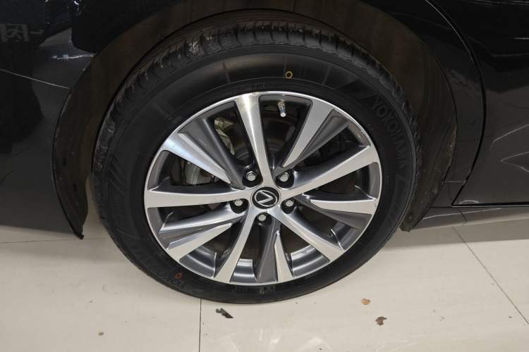 Used Lexus ES 2020 200 Excellence Edition