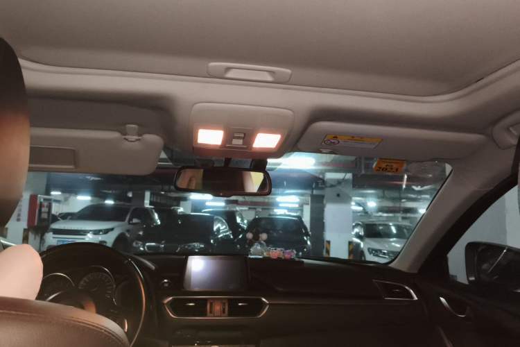 Used Mazda Atenza 2017 2.0L Blue Sky Luxury Edition
