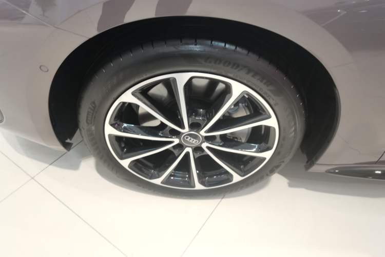 Used Audi A5L 2026 2.0T Sport
