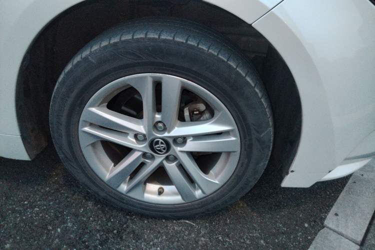 Used Toyota Levin 2021 185T CVT Luxury Edition Right Front Wheel Hub