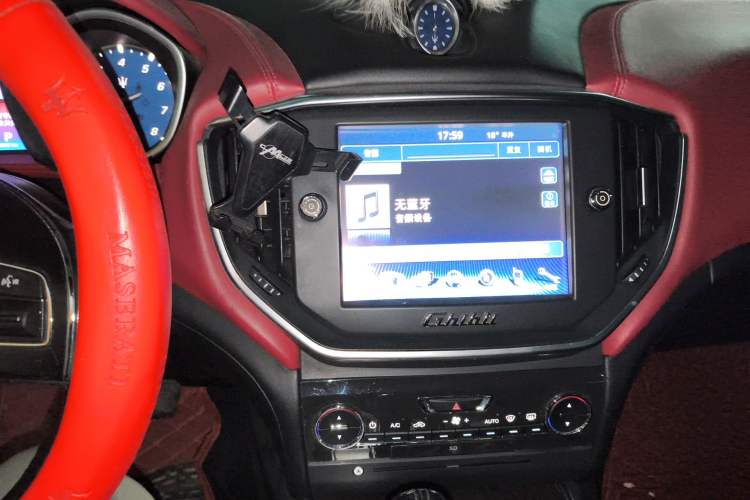 Used Maserati Ghibli 2014 3.0T Standard Edition Audio And AC Panel