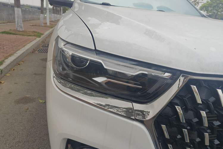 Used Haval H6 2023 National Trend Edition 1.5T Automatic Urban Version Right Front Headlight