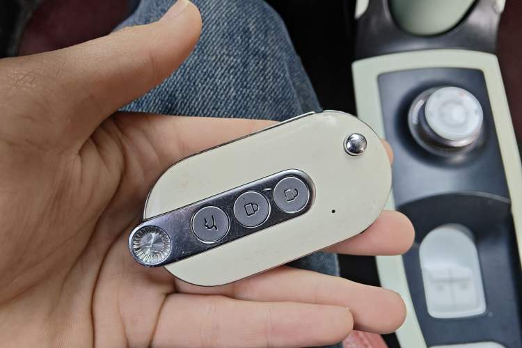 Used Wuling Hongguang MINIEV 2022 GAMEBOY 300km Enthusiast Model with Lithium Iron Phosphate