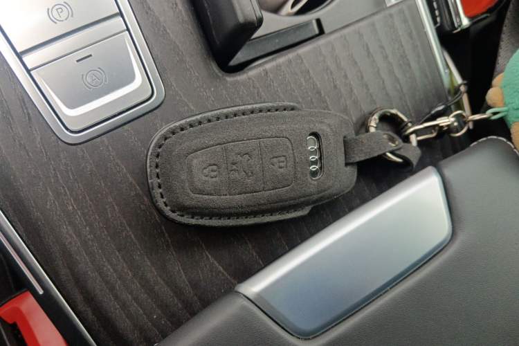 Used Audi A6L 2023 Revised 45 TFSI quattro Prestige Elegant Edition Vehicle Key