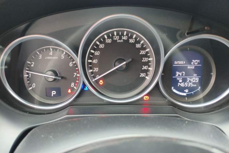 Used Mazda Atenza 2017 2.0L Blue Sky Luxury Edition Odometer Close Up