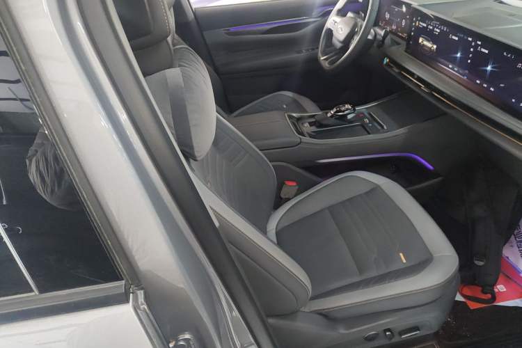 Used Ford Edge 2023 Ford Explorer L 2.0T EcoBoost Four-Wheel Drive 7-Seater Supreme Model