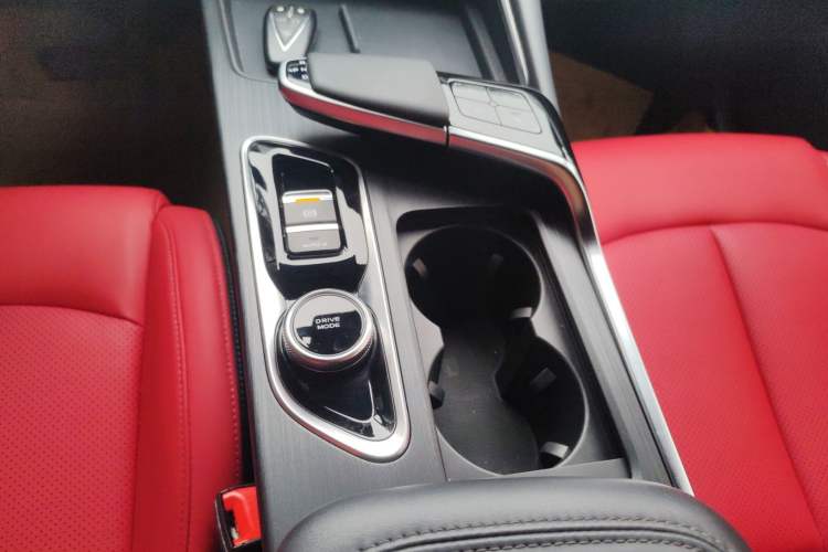 Used CHANGAN UNI-T 2020 1.5T Flagship Version
