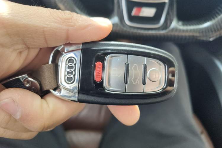 Used Audi A4L 2013 35 TFSI Automatic Standard Model
