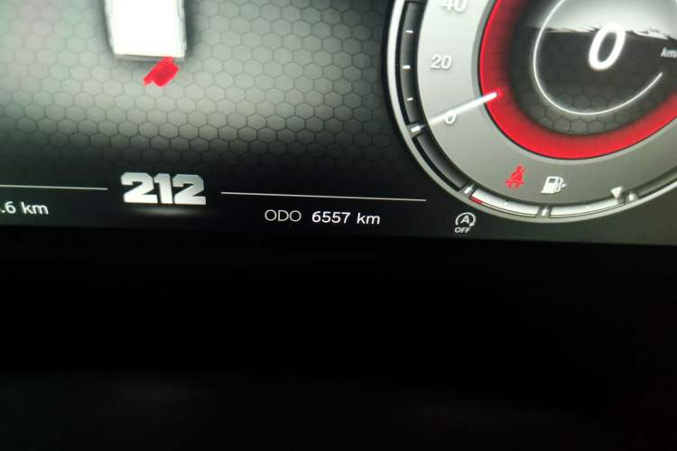 Used 212 T01 2024 2.0T Mechanic
