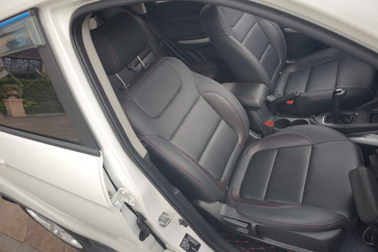 Used CHANGAN CS35 2016 1.6L Manual Luxury Model China V Standard Right Front Seat