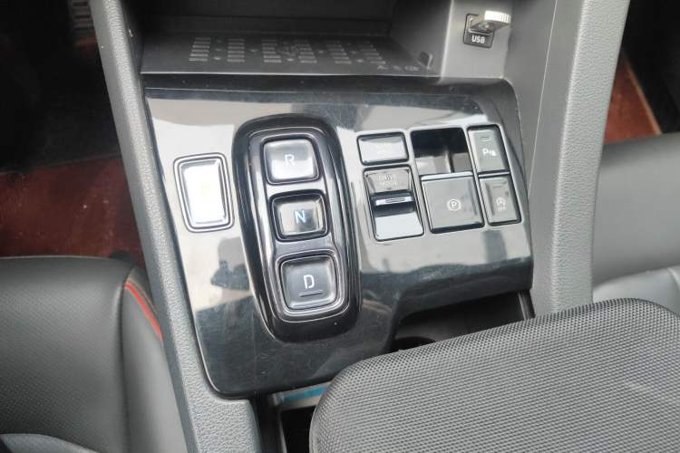 Used Hyundai Sonata 2020 380TGDi Automatic GLS Luxury Edition Gear Lever