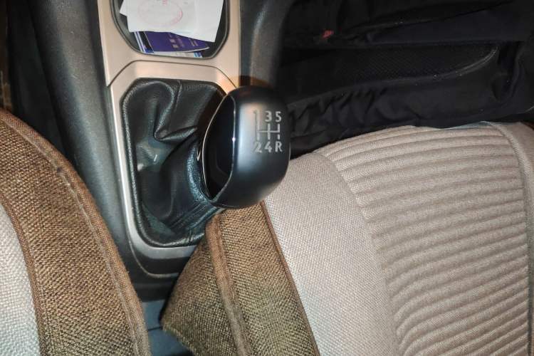 Used Peugeot 301 2014 1.6L Manual Luxury Edition
