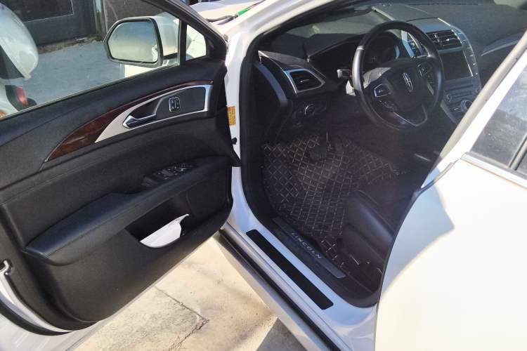 Used Lincoln MKZ 2017 2.0T Luxury Edition