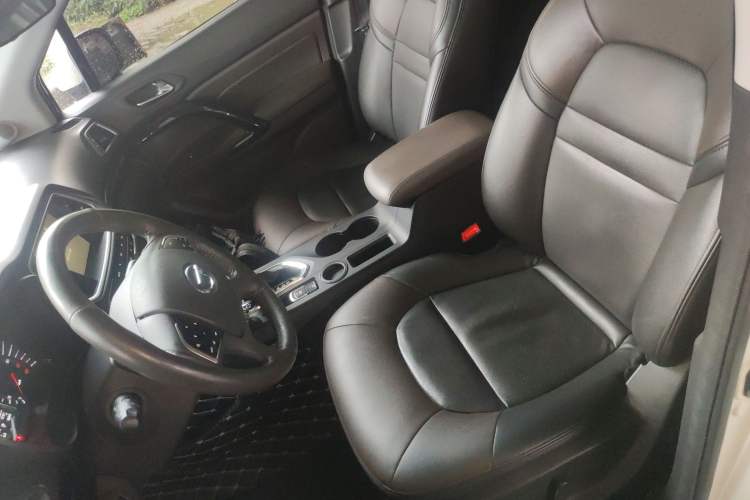 Used GAC Trumpchi GS4 2017 235T Automatic Two-Wheel Drive Luxury Smart Connectivity Version Left Front Seat