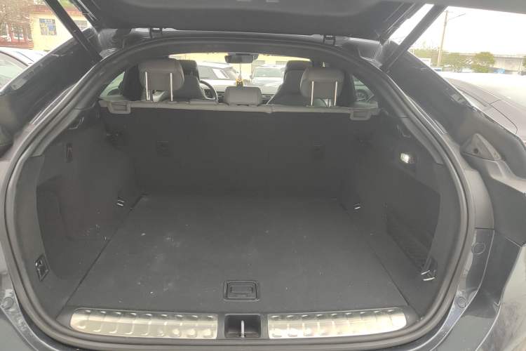 Used Nio EC6 2020 475 km Performance Version Trunk