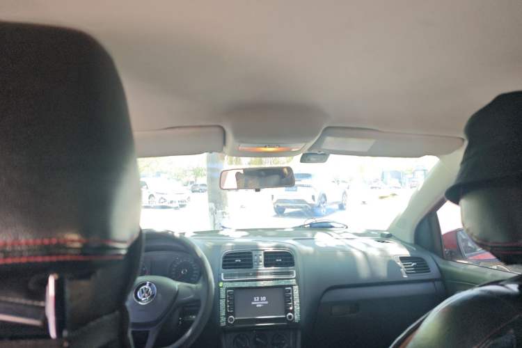 Used Volkswagen Polo 2014 1.4L Manual Fashion Edition