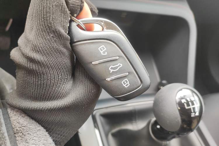 Used Roewe i5 2023 1.5L Manual Comfort Edition