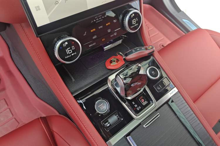 Used Jaguar XFL 2023 XFL 2.0T P250 Two-Wheel-Drive Elite Sport Edition