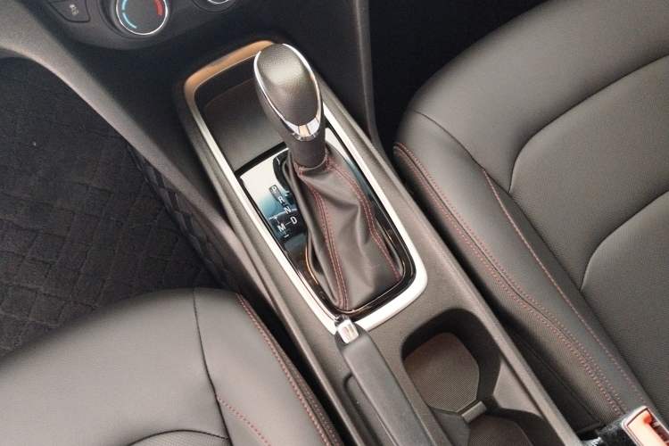 Used Chevrolet Monza 2020 Light Hybrid Redline 320T Dual-Clutch Joyful Edition
