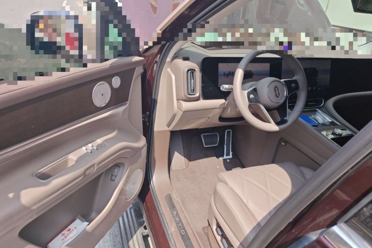 Used Hima AITO M9 2025 Extended-Range Ultra Version 52 kWh 6-Seater
