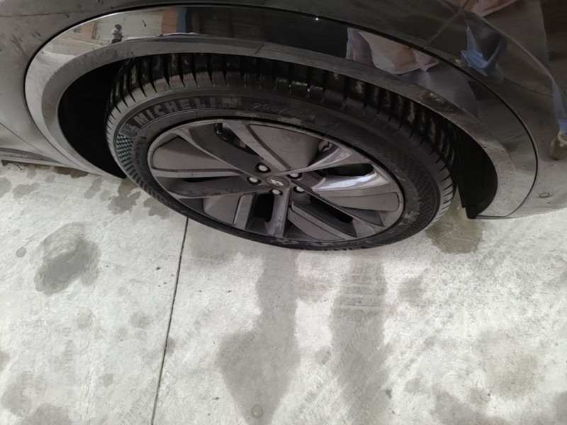 Used Li Auto L8 2024 Pro Model — 8