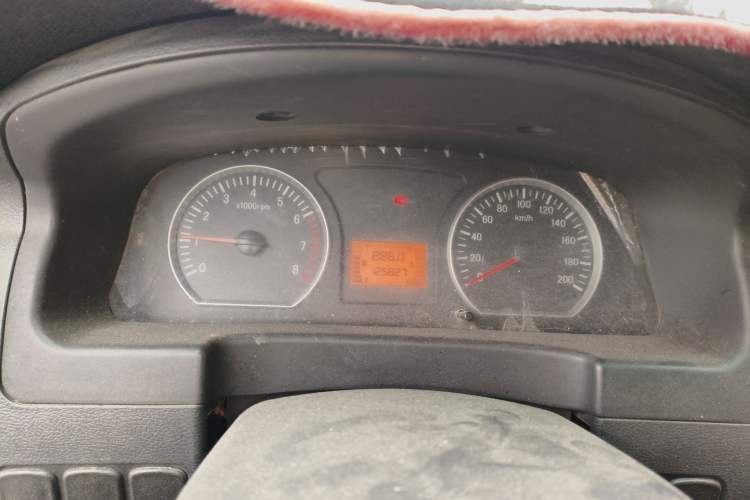 Used FORTHING Lingzhi 2015 V3 1.5L 5-Seater Special Offer Model Instrument Cluster