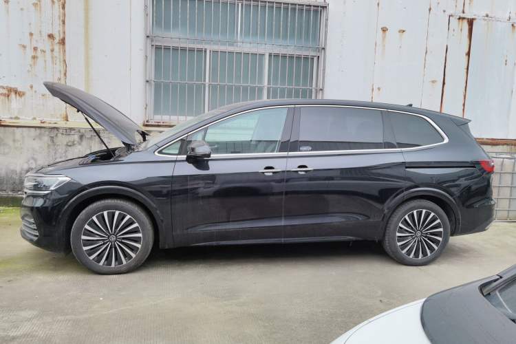 Used Volkswagen Viloran 2024 380TSI Premium Edition