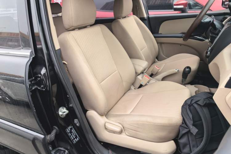 Used Kia Sportage 2013 2.0L Automatic Two-Wheel Drive GL Trim
