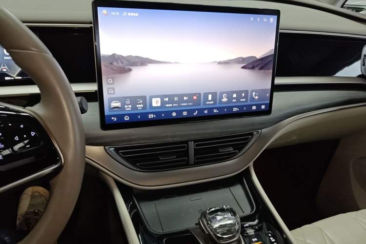 Used Denza D9 2022 DM-i 970 Four-Wheel Drive Prestige Model